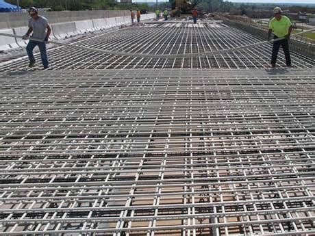 Concrete Reinforcing Mesh for Reinforcement of Concrete Structures