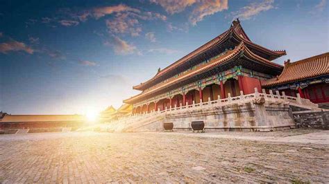 Photos of parking inside Forbidden City arouse indignation online - CGTN