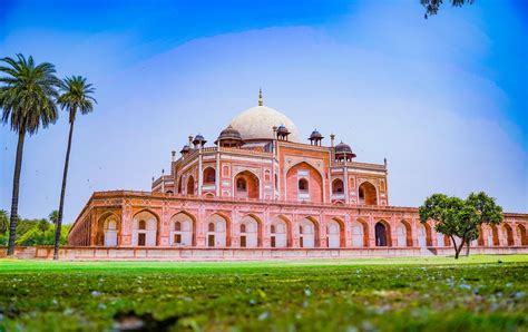 Tomb of Murshid Quli Khan, Tomb of Murshid Quli Khan's wife Nowsher Banu Begum and Tomb of Sujauddin