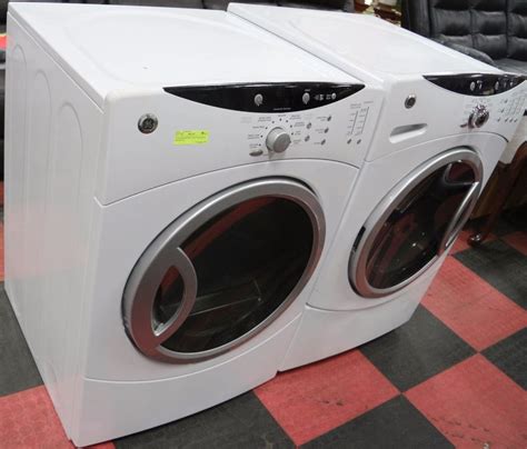 WHITE GE FRONT LOAD WASHER & DRYER SET