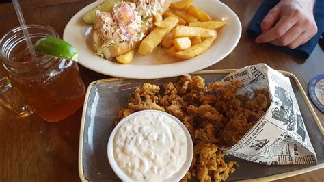 The Landing Restaurant - (New) 80 Photos & 190 Reviews - Seafood - 81 Front St, Marblehead, MA ...