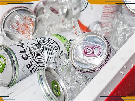 The 19 Best Spiked Seltzer Brands to Try in 2021 | SPY