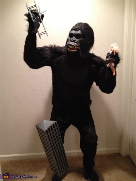 DIY King Kong Costume - Photo 2/2