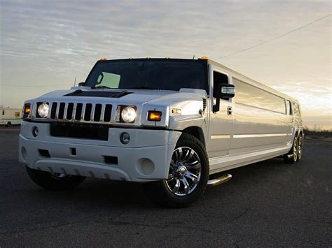 Falcon Tour Travel : Experience Ultimate Comfort and Style with a Jeep Limo