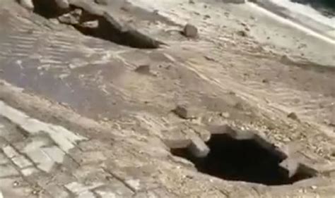 Jamaica earthquake: Ground opens up in Cayman Islands - shock VIDEO | World | News | Express.co.uk