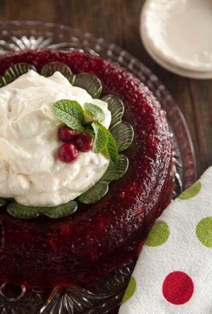 Right On Recipes: Paula Deen's Cranberry-Pineapple Gelatin Salad