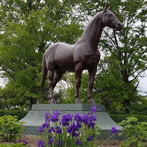 Man o War's grave at the Kentucky Horse Park Spring 2017 - Man o War 's 100th Birthday ...