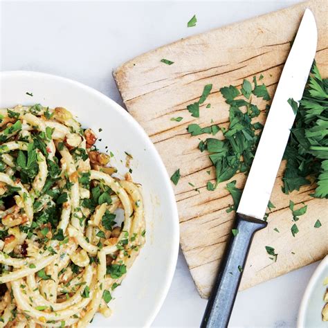 Bucatini With Walnut-Parsley Pesto Recipe | Epicurious