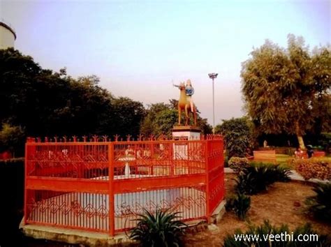 Statue Of Rani Avanti Bai, Municipal Park, Mathura | Municipal park ...