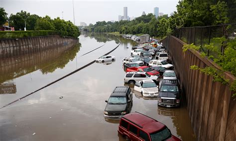 In flood-ravaged Texas, families start their searches for the missing ...