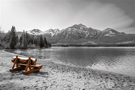 Best Lakes in Alberta for Swimming | Zolo