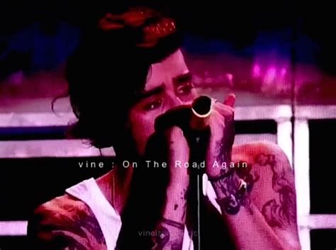 Watch the Video of Zayn Malik Crying During His Last Performance with One Direction Here ...