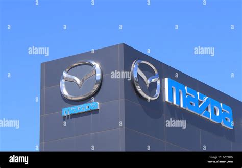 Mazda logo hi-res stock photography and images - Alamy