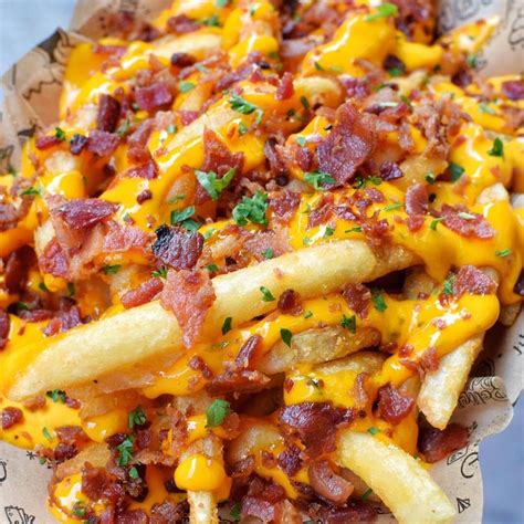 Bacon Cheese Fries, Receta de patatas fritas con beicon y sala Ranchera