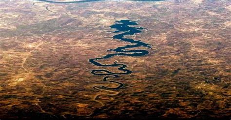 Aerial view of the Blue Dragon River in Portugal : pics