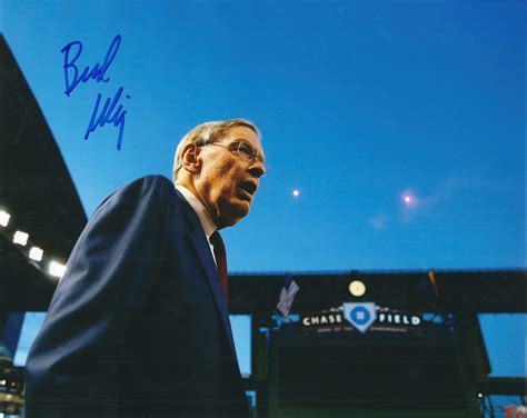 AUTOGRAPHED BUD SELIG 8X10 Hall of Fame Photo - Main Line Autographs