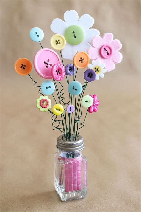 17 Easy Spring Crafts - Kiwi & Plums