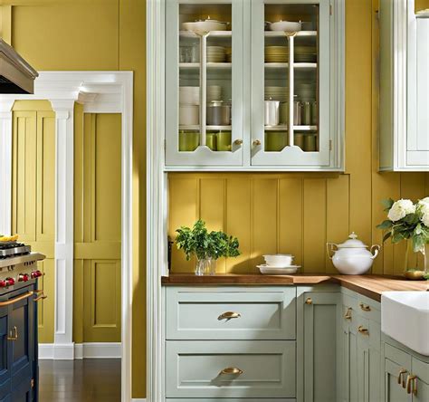 12 Striking & Sophisticated Kitchen Cabinet Paint Color Ideas - Vohn ...