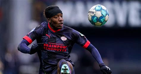 PSV make major Noni Madueke transfer decision as Chelsea close in on £ ...