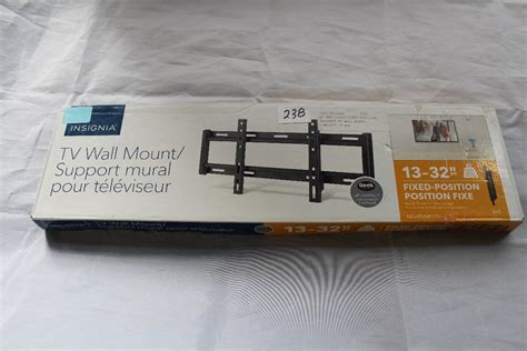 AS NEW 13-32" FIXED POSITION INSIGNIA TV WALL MOUNT, - Big Valley Auction