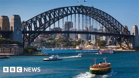 How Sydney's Harbour Bridge opened 90 years ago