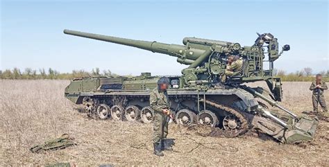 Russia to withdraw dozens of 2S7 Pion self-propelled guns from the Omsk ...