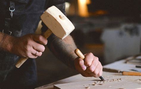 Mallet Vs Hammer - What's The Difference? - The Creative Folk