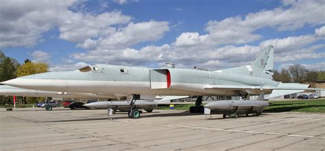 Tupolev Tu-22M2 Backfire-B - Jet & Rocket engined Aircraft - Britmodeller.com