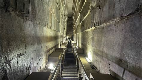 Full tour inside the Great Pyramid of Giza | Pyramid of Cheops aka Khufu | Trip to Kairo, Egypt ...