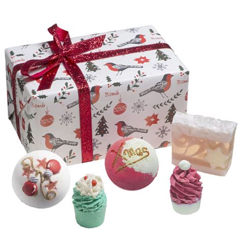 Bomb Cosmetics Wrapped Christmas Xmas Gift Pack Set Handmade Soap Bath ...