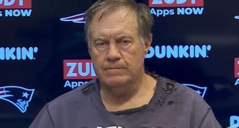 Cut sleeves and holes: Patriots' Bill Belichick wears a familiar hoodie