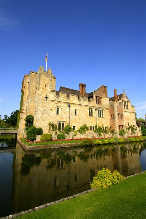 https://www.hevercastle.co.uk/visit/hever-castle/ | Castles in england, Castle, Room tour