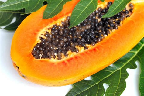 Hvordan dyrke og høste papaya hjemme på under ett år