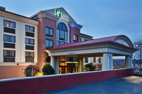 Holiday Inn Express & Suites Greenville-Downtown, an IHG Hotel, 407 N Main St, Greenville, SC ...