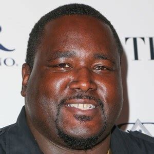 Quinton Aaron - Age, Family, Bio | Famous Birthdays