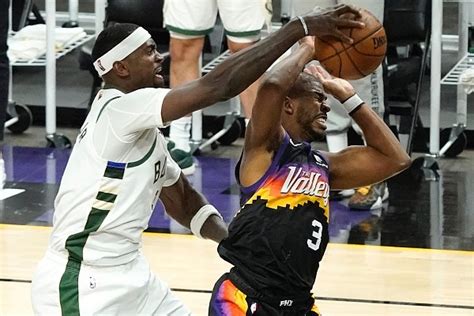 Portis, Bucks grab 3-2 lead in NBA Finals | Whole Hog Sports