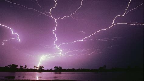 🔥 [72+] Thunderstorm Wallpapers | WallpaperSafari