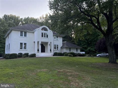 Mount Laurel, NJ Real Estate - Mount Laurel Homes for Sale | realtor.com®