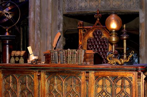Dumbledore's Office desk | Warner Brothers Studio Tour Londo… | Flickr