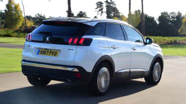 Vauxhall Grandland X vs Peugeot 3008 vs Toyota C-HR | Auto Express