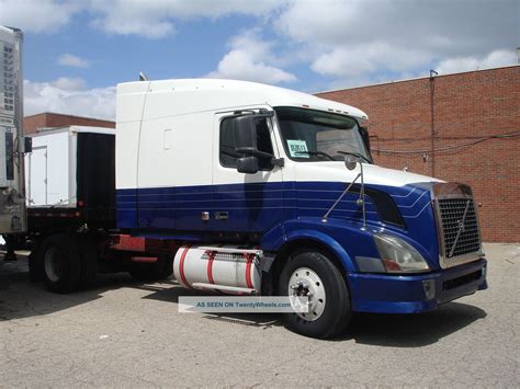 2005 Volvo Vnl Single Axle