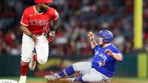 Blue Jays rally against Angels to collect 3rd straight victory | CBC Sports