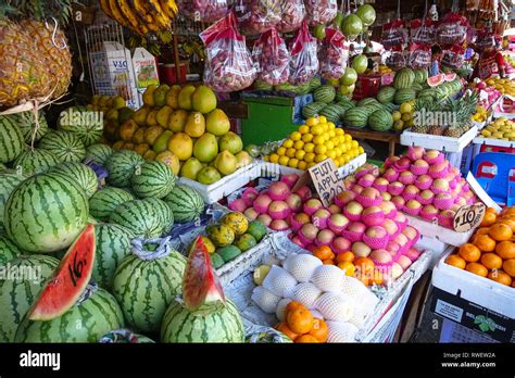 Tropical Fruit Stand, a colorful market in Davao City, Philippines Stock Photo - Alamy