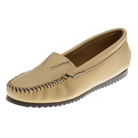 Minnetonka Moccasins 47 - Women's Deerskin Moccasin - Gore Front - Champagne