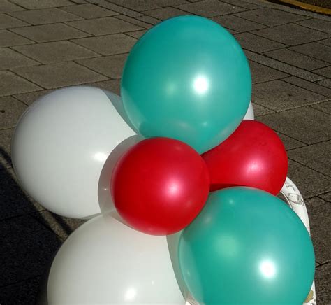 Red Green White Balloons Free Stock Photo - Public Domain Pictures