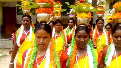 An authentic santhal culture... Mahesh Mandi Group(2) - YouTube