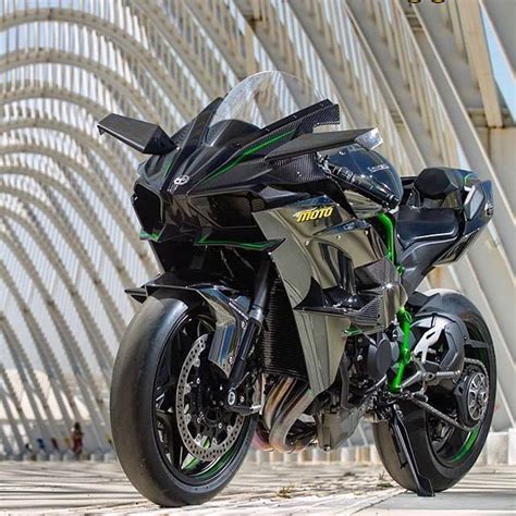 Ninja H2R -×- Follow @bikelifekawasaki #bikelifekawasaki...- Ninja H2R 💣 -×- Follow ...