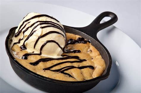 Pizza Hut Copycat Skillet Cookie Dough • Recipe This