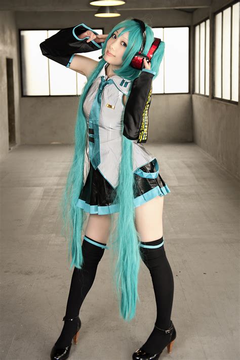 Hatsune Miku cosplay #8 by Shiizuku on DeviantArt