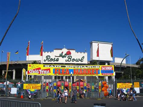 The Rose Bowl Flea Market is a shopper’s paradise - Daily Trojan